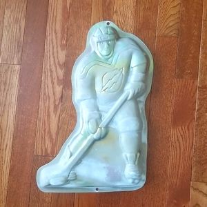 Wilton Hockey cake pan metal